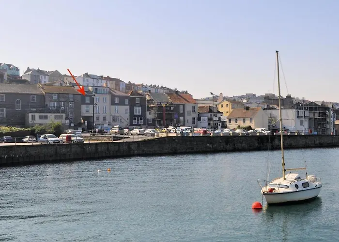 Headland View. Luxury. Harbour-Front. With Parking