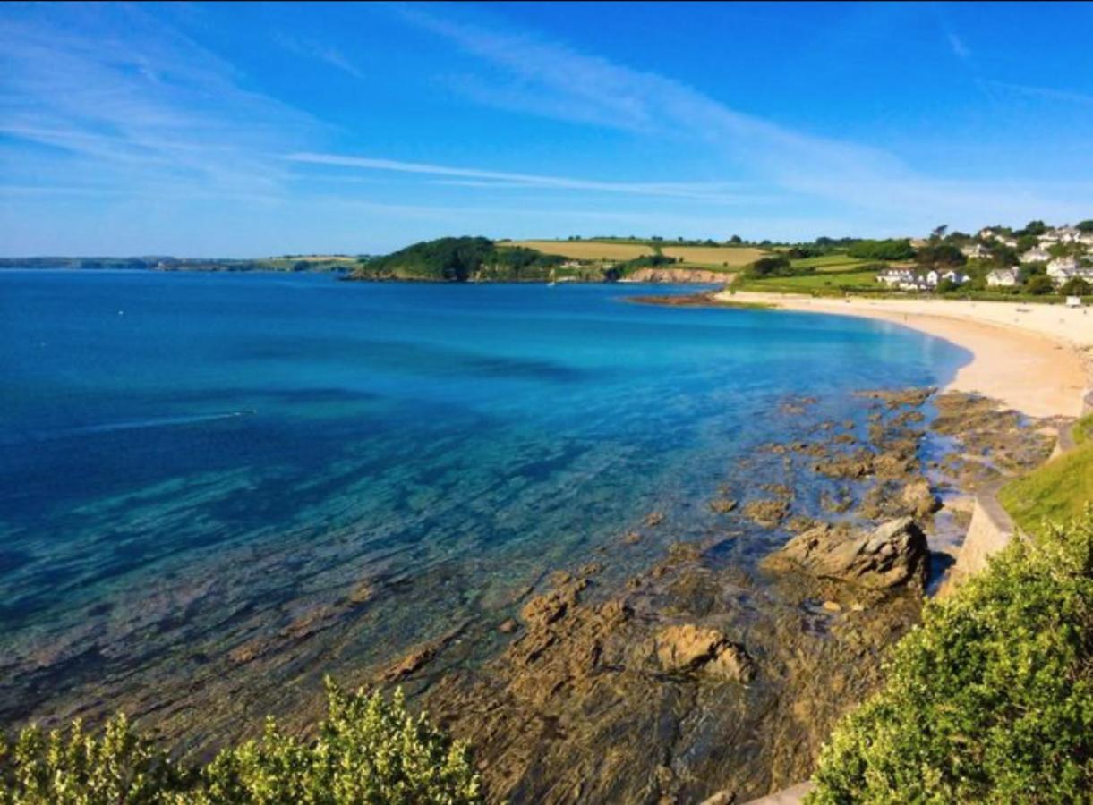 Apartment Headland View. Luxury. Harbour-front. With Parking *